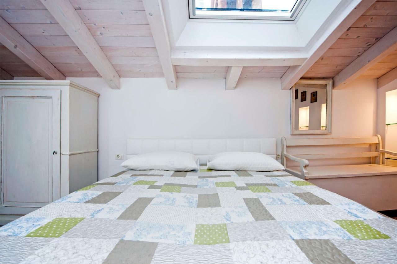 Apartment And Studio Ca' 3 Vie Ρόβινι Εξωτερικό φωτογραφία