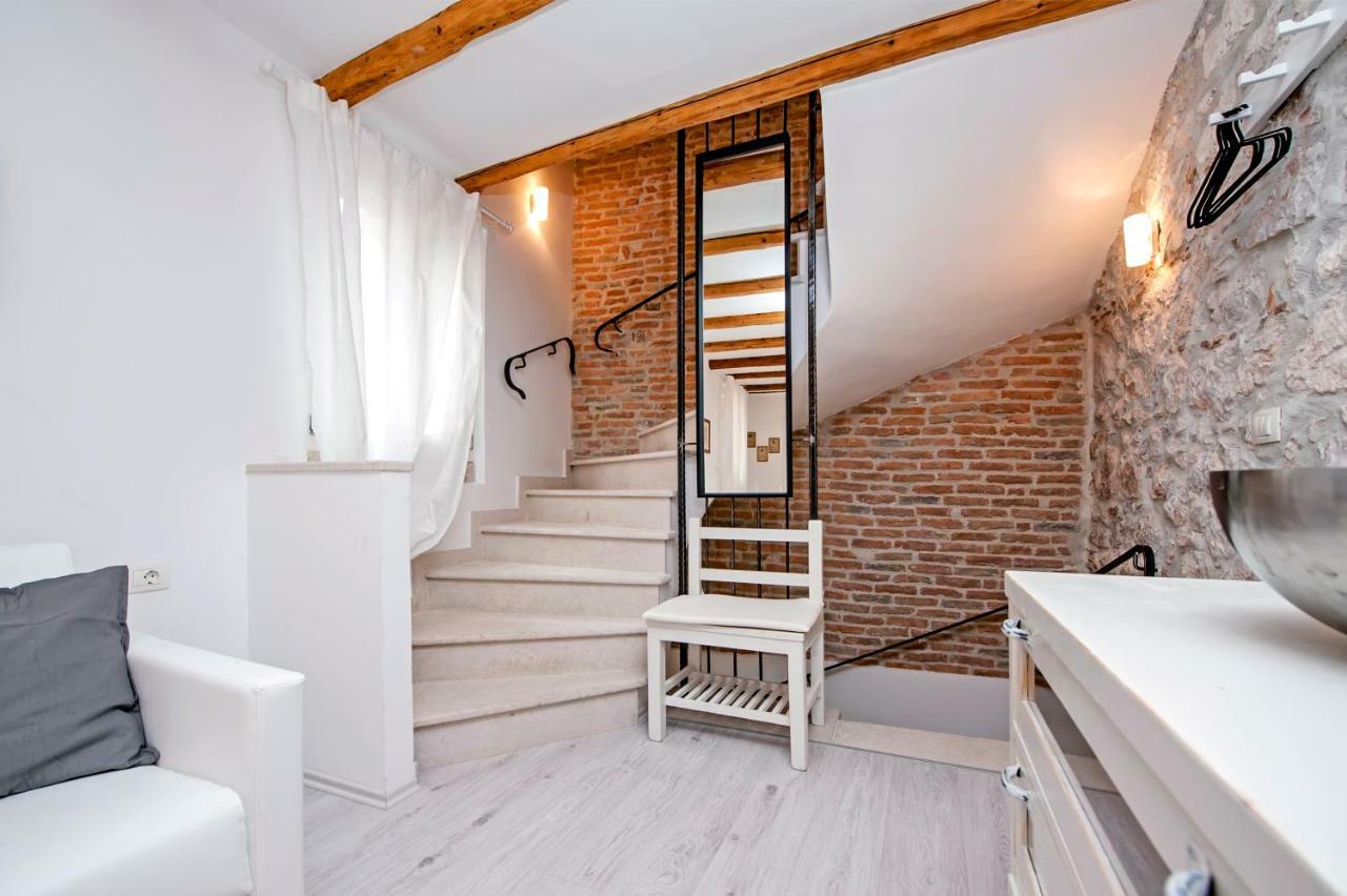 Apartment And Studio Ca' 3 Vie Ρόβινι Εξωτερικό φωτογραφία