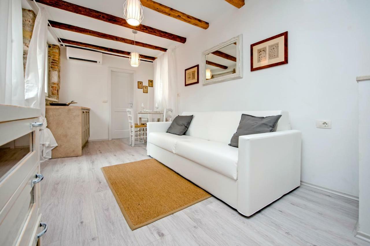Apartment And Studio Ca' 3 Vie Ρόβινι Εξωτερικό φωτογραφία