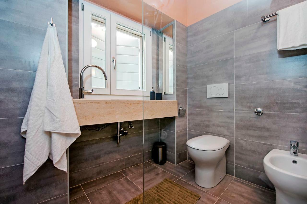 Apartment And Studio Ca' 3 Vie Ρόβινι Εξωτερικό φωτογραφία