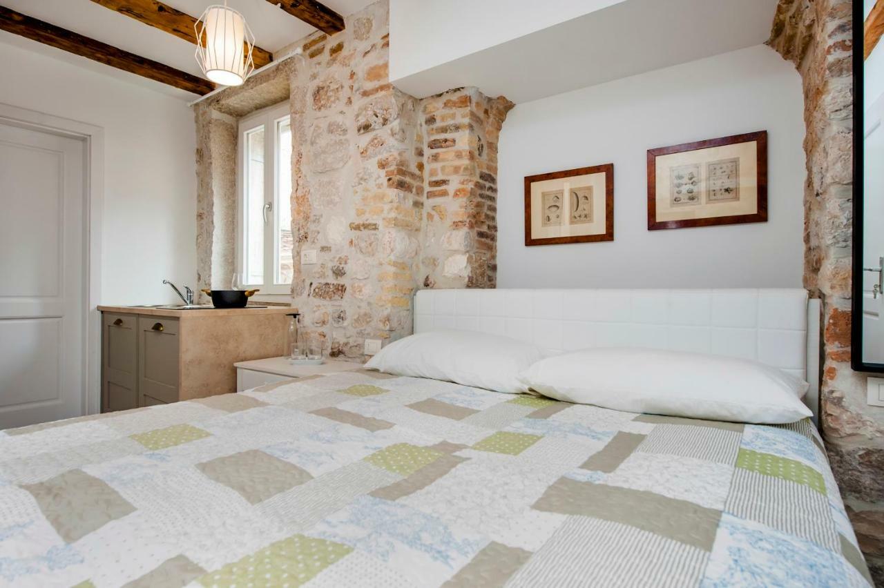 Apartment And Studio Ca' 3 Vie Ρόβινι Εξωτερικό φωτογραφία
