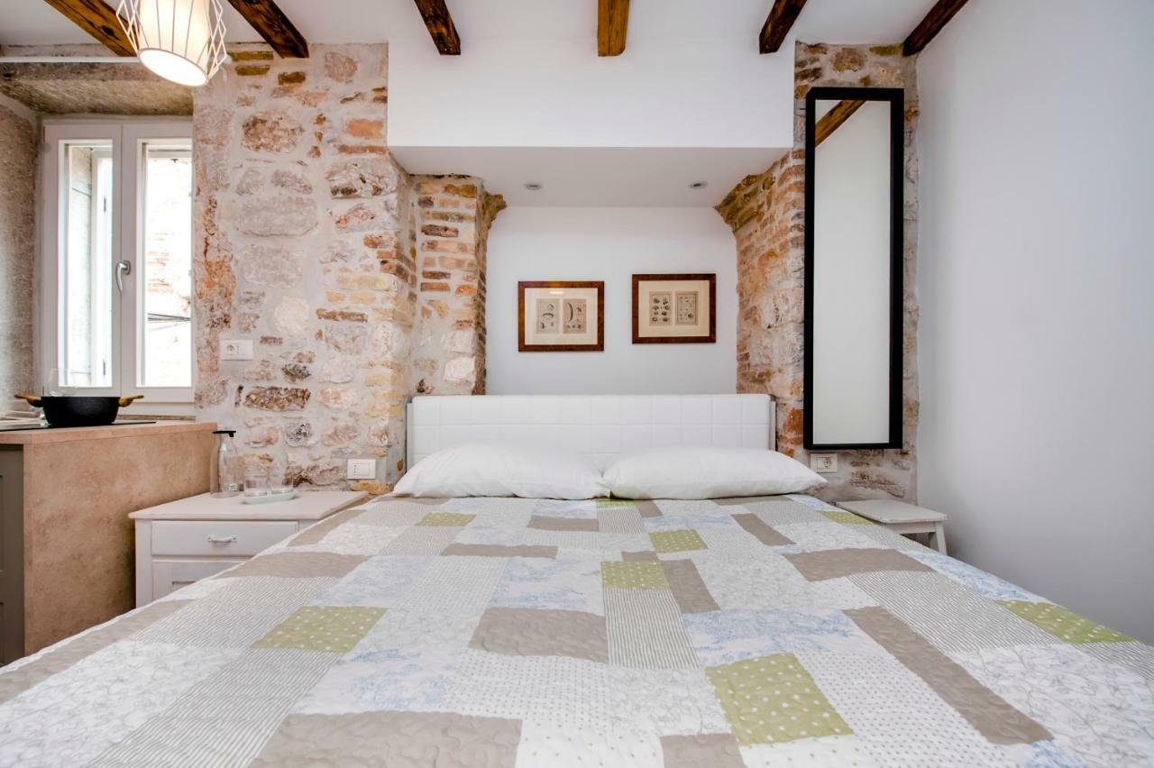 Apartment And Studio Ca' 3 Vie Ρόβινι Εξωτερικό φωτογραφία