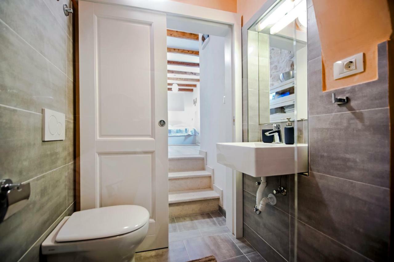 Apartment And Studio Ca' 3 Vie Ρόβινι Εξωτερικό φωτογραφία
